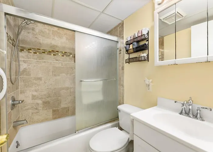 Barefoot Country 202 Apartment *